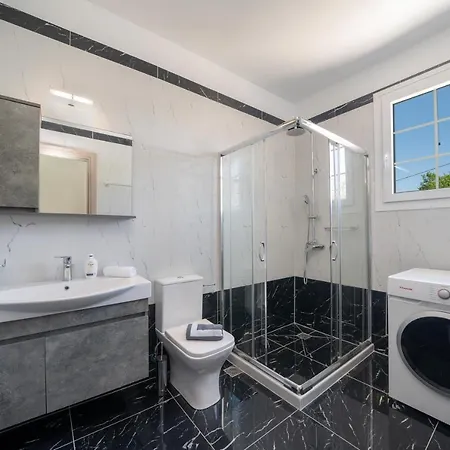 Erasmia- House 2 Upper Floor Tatil Evi