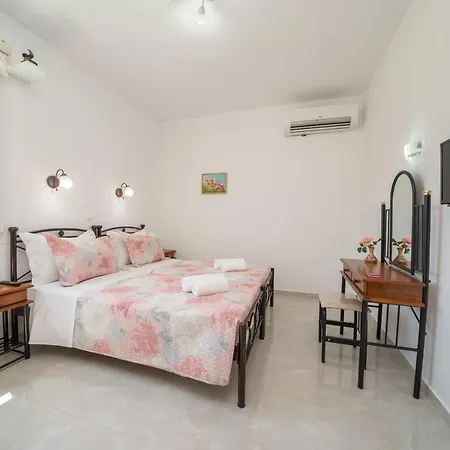 Erasmia- House 2 Upper Floor