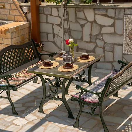 Erasmia- House 2 Upper Floor Ferienhaus Svoronata