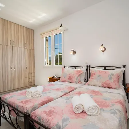 Erasmia- House 2 Upper Floor * Svoronata