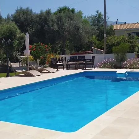 Erasmia- House 2 Upper Floor Дом отдыха Свороната