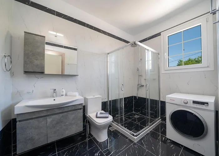 Erasmia- House 2 Upper Floor 度假居