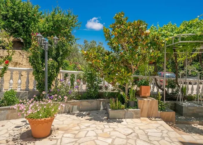 Erasmia- House 2 Upper Floor * 斯沃伦塔