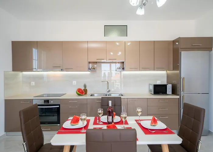 Erasmia- House 2 Upper Floor 度假居 *