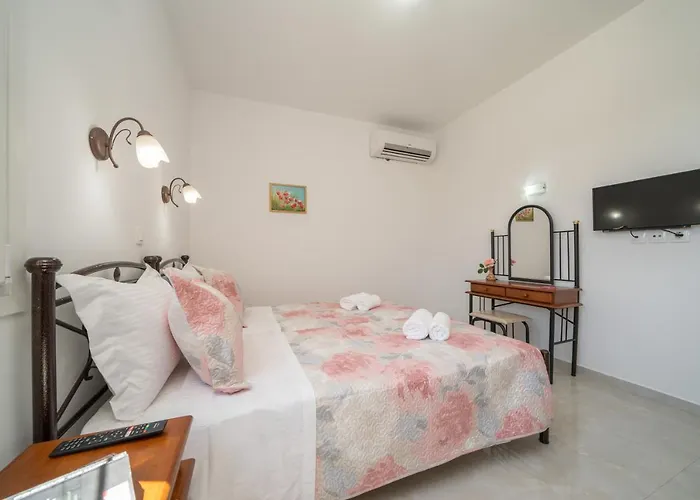 Erasmia- House 2 Upper Floor