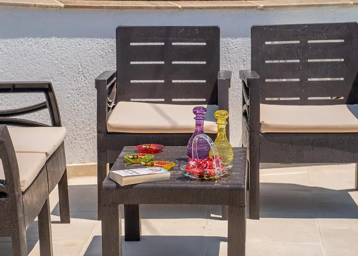 Erasmia- House 2 Upper Floor