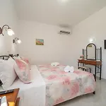 Erasmia- House 2 Upper Floor